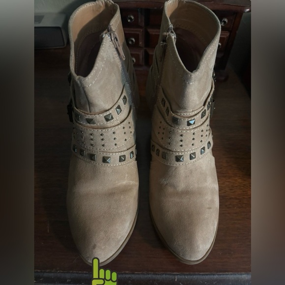 Express Tan Studded Double Buckle Ankle Booties size 7 - Picture 8 of 11